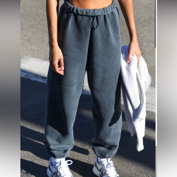 Oversized Jogger - Washed Navy French Terry - Picture 1 of 4